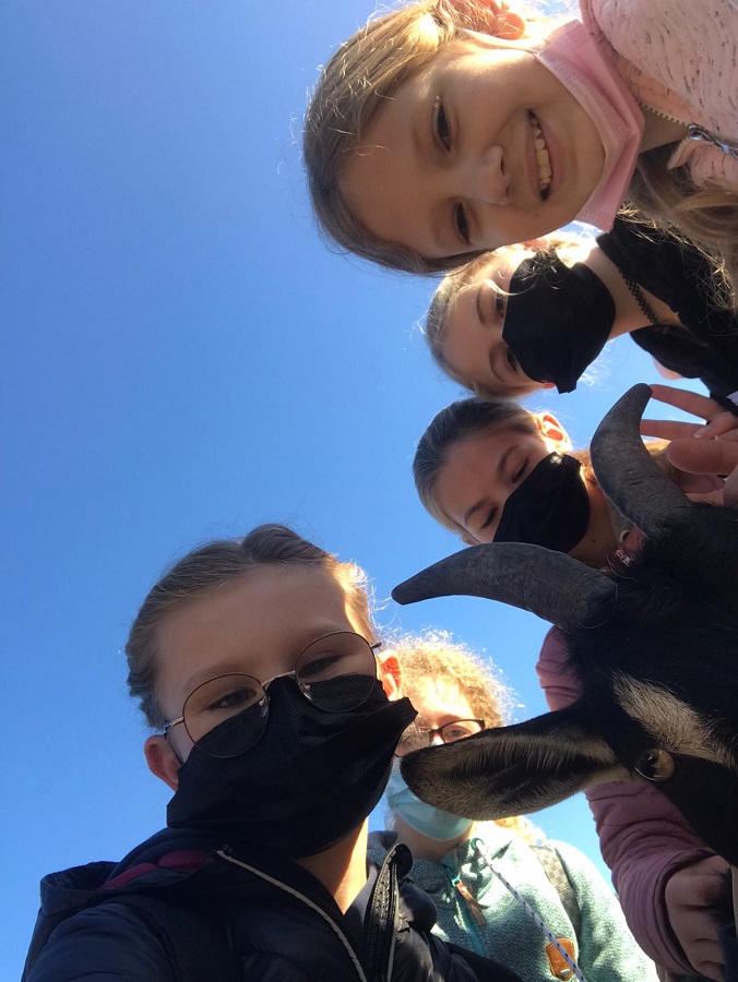Team Aline, Emily K., Jada, Linnea, Michelle